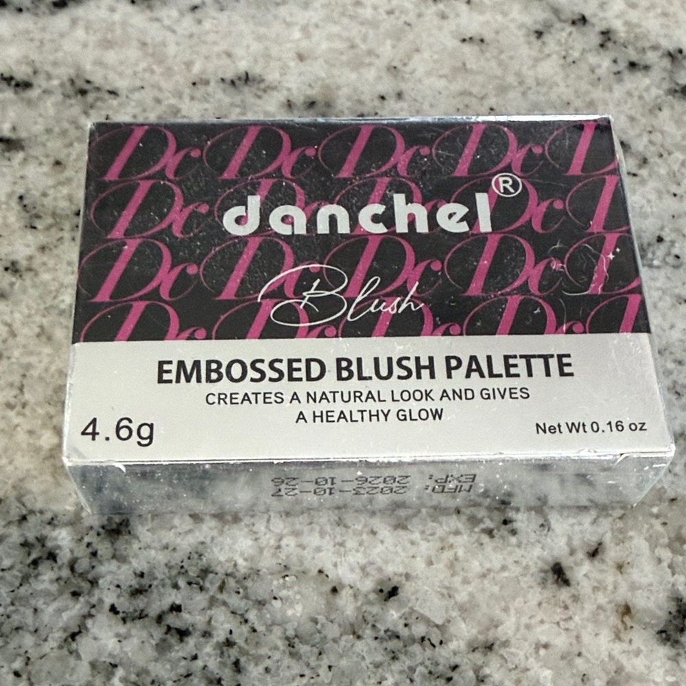 Danchel Embossed Blush Palette - 012 Rosewood